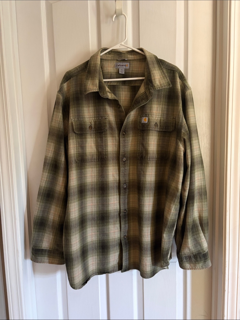 Carhartt Olive Green Plaid Lightweight Shirt Jacket - like new!